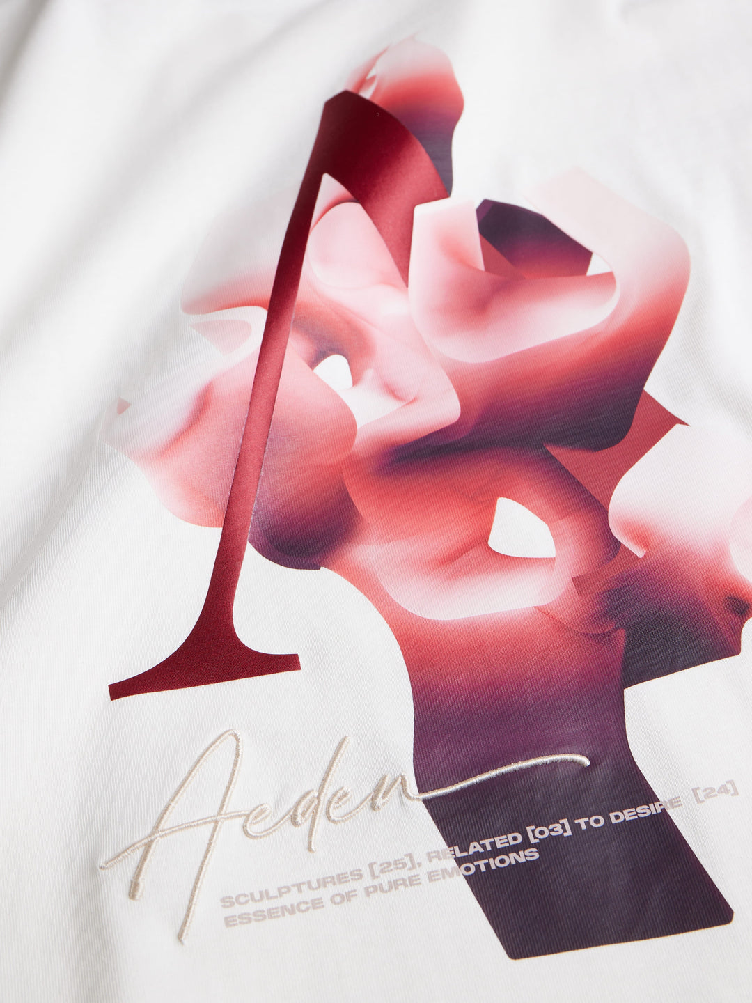 Scorose Tee | Off-white